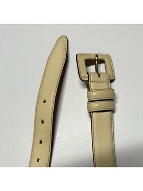 Bergdorf Goodman Cream Leather Belt with Gold Buckle Med